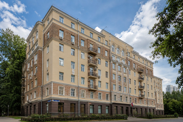 Ремонт здания, Серебряный Бор